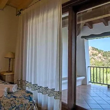 Hotel Beautiful Il Giardino Degli Oleandri One Bedroom Sleeps Two Num0842