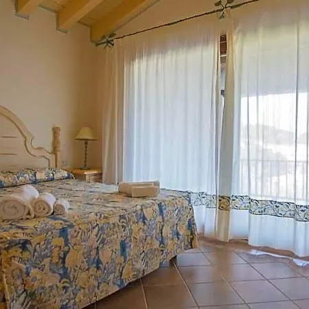 Hotel Beautiful Il Giardino Degli Oleandri One Bedroom Sleeps Two Num0842 4*