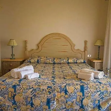 Hotel Beautiful Il Giardino Degli Oleandri One Bedroom Sleeps Two Num0842 4*