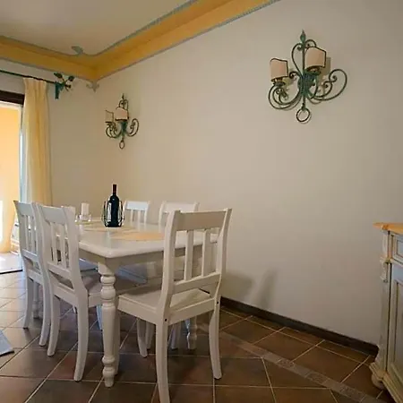 Hotel Beautiful Il Giardino Degli Oleandri One Bedroom Sleeps Two Num0842 4*